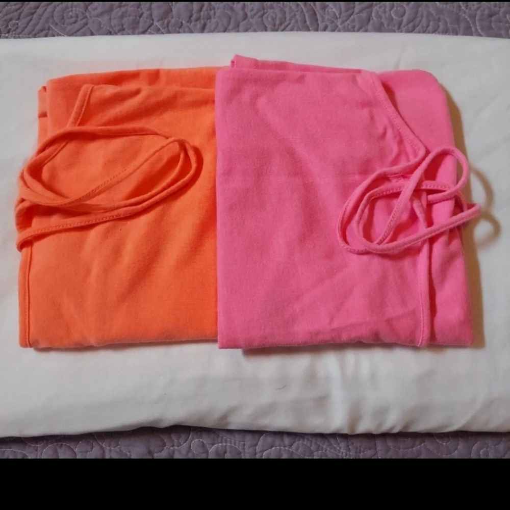 SPAGHETTI STRAP STRETCH TANK TOPS SET OF 2 BNWT HOT PINK & HOT ORANGE EUC/NWOT